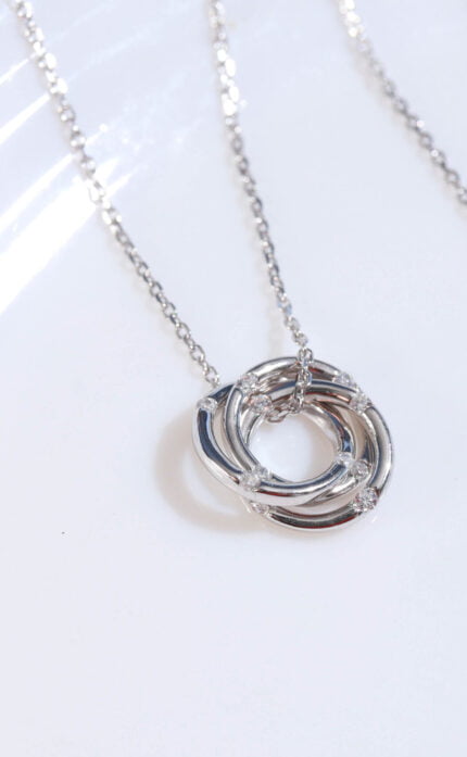 Collar Yheilen