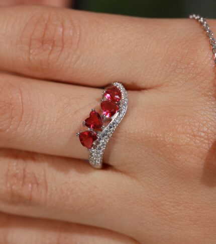 Anillo reina roja